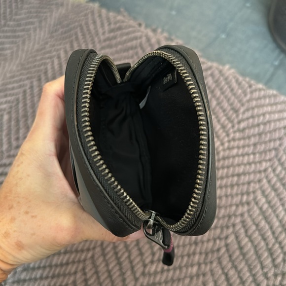 Tech case - Picture 3 of 3